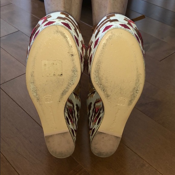 ❤️Gianvito Rossi size 7 wedges- offers welcomed!!!!!❤️ - Picture 11 of 14